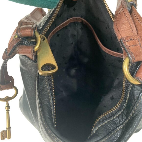 Fossil Cowhide Leather Gold Hardware Boho Crossbody Bag - Picture 12 of 12